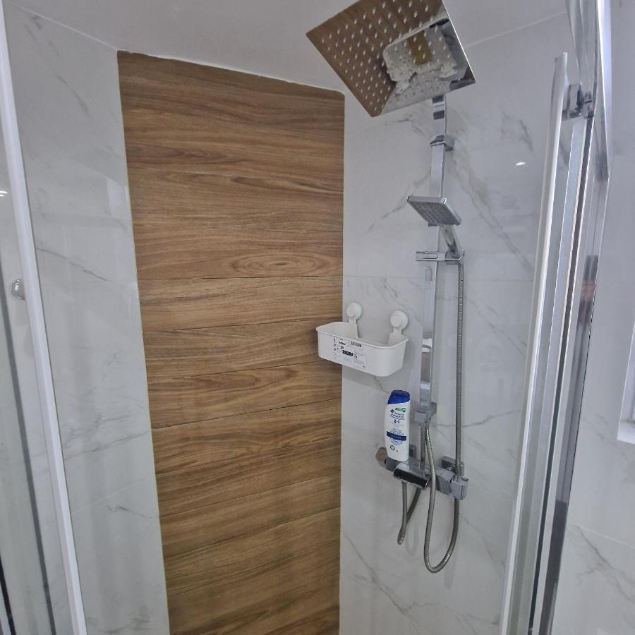 Luxury Apartment Kato Patissia Athens Exterior photo